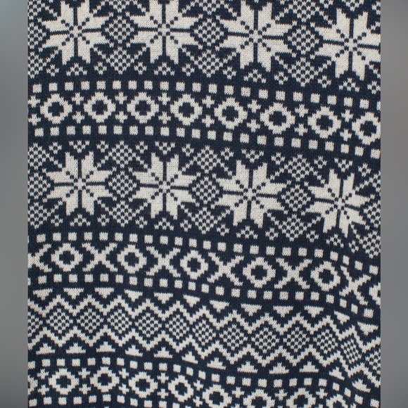 H&M Après Ski Sweater Size Large - Picture 2 of 3